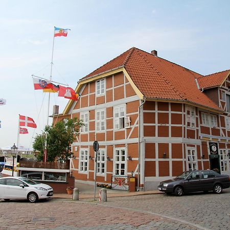 Zum Alten Schifferhaus Lauenburgo/Elbe Exterior foto