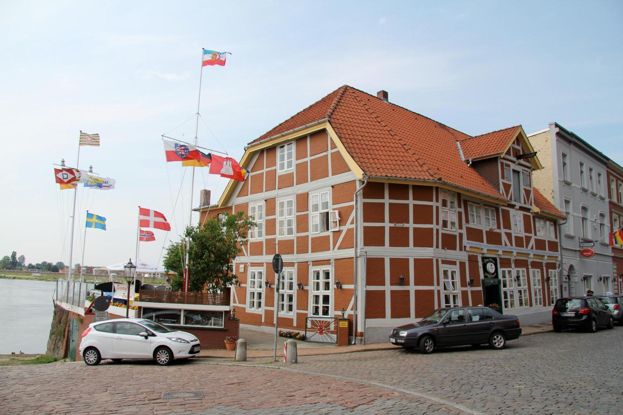 Zum Alten Schifferhaus Lauenburgo/Elbe Exterior foto